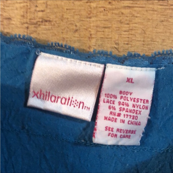 Xhilaration lace trim tank - Picture 3 of 3